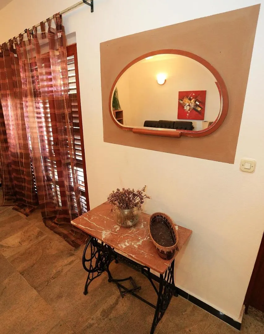 House Kia Villa Preko